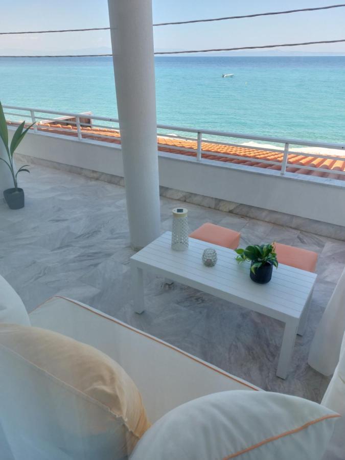 Nefeli Seaside Apartments Polychrono Bagian luar foto