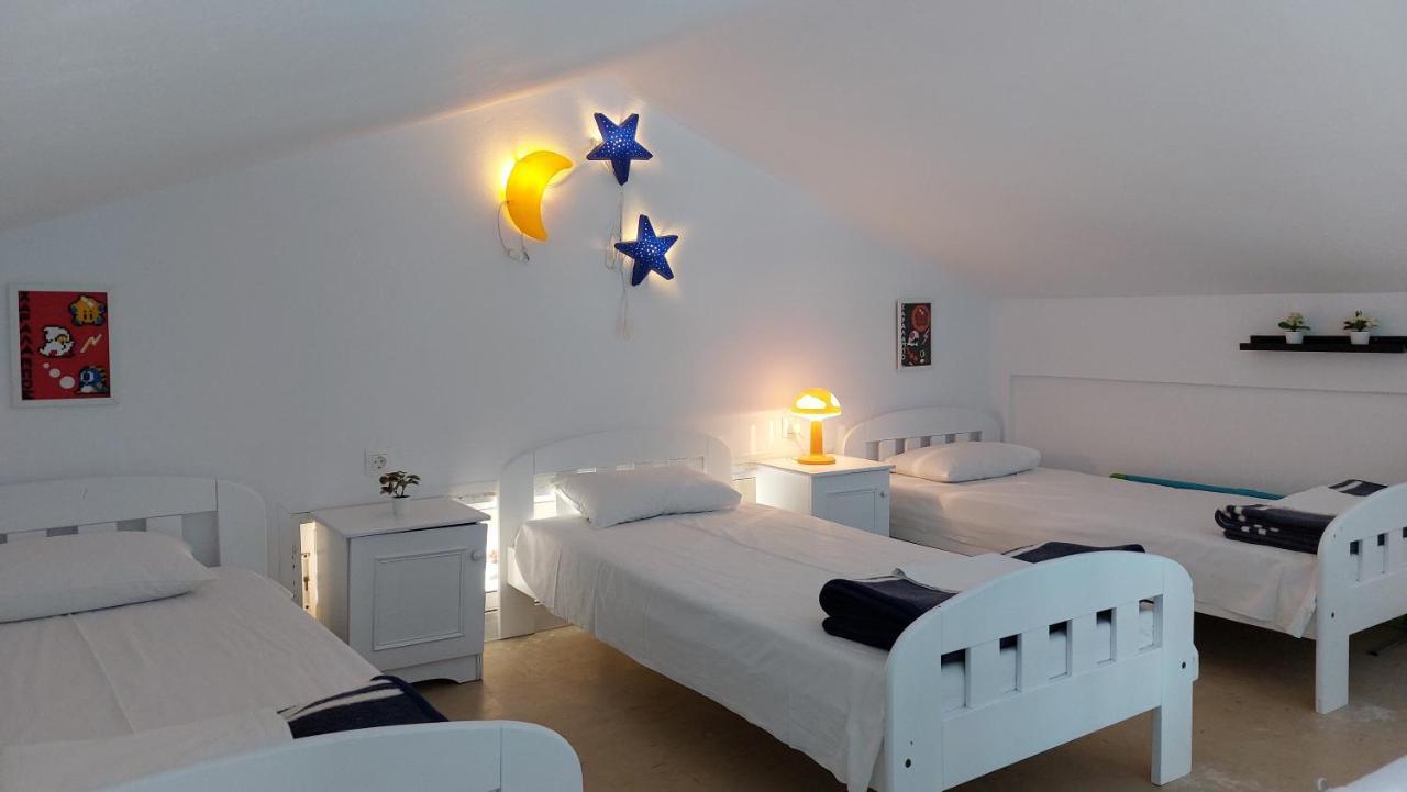 Nefeli Seaside Apartments Polychrono Bagian luar foto